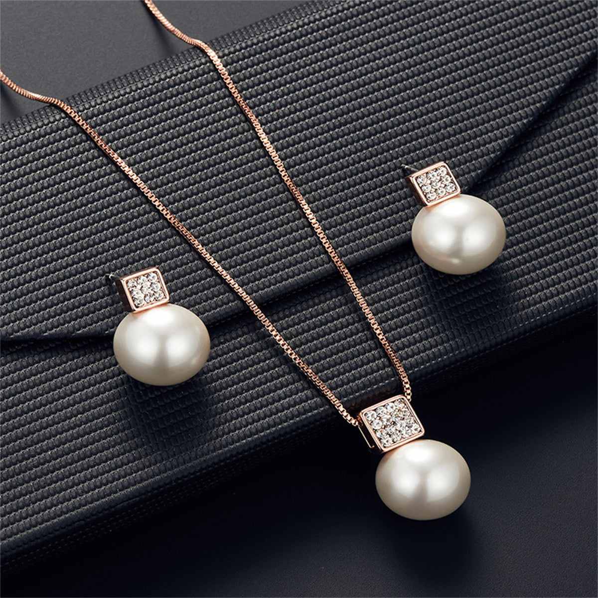 Metallic-
