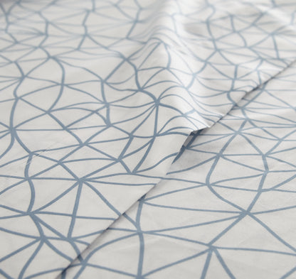 Geometric Maze White and Blue-