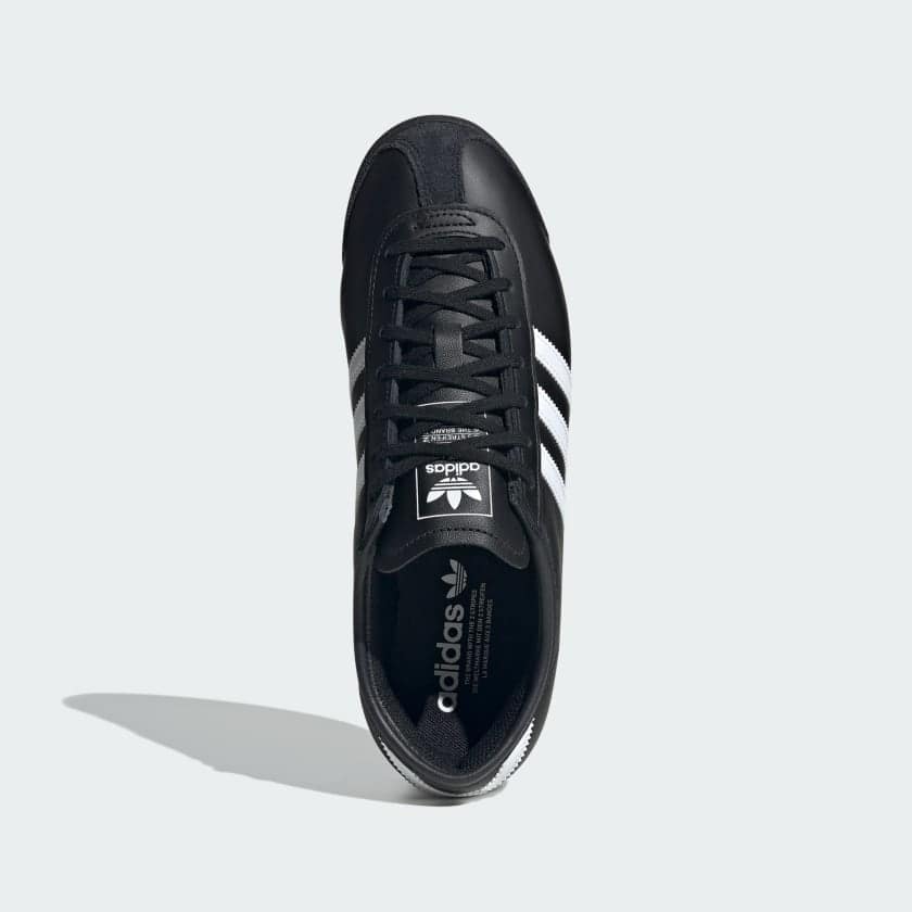 Core Black / Cloud White / Gum-