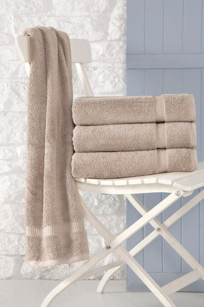 Taupe-