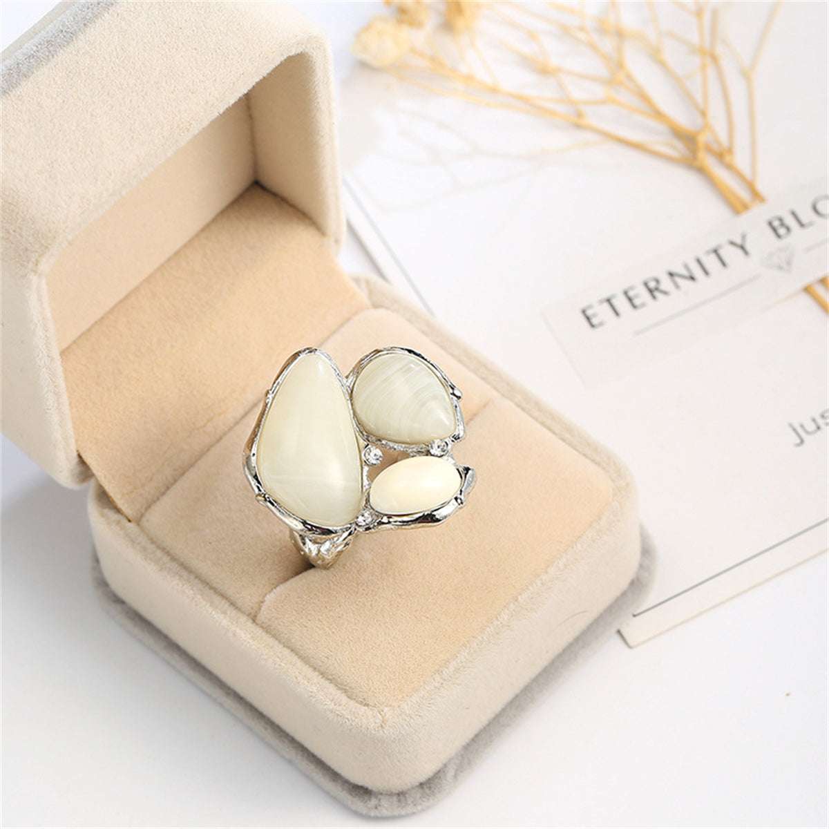 White Cats Eye Silvertone Abstract Ring-3