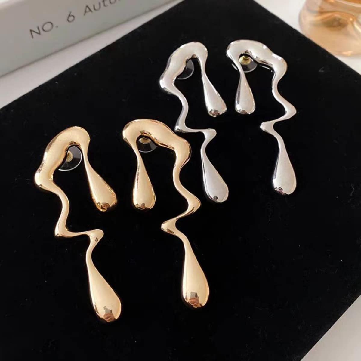 Gold-