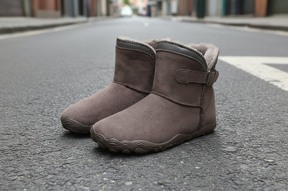 Unisex Warm Fleece-Lined Snow Boots – Anti-Slip Winter Boots for Men & Women