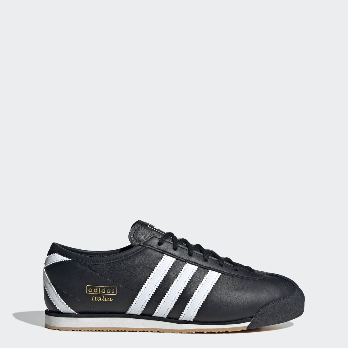 Core Black / Cloud White / Gum-