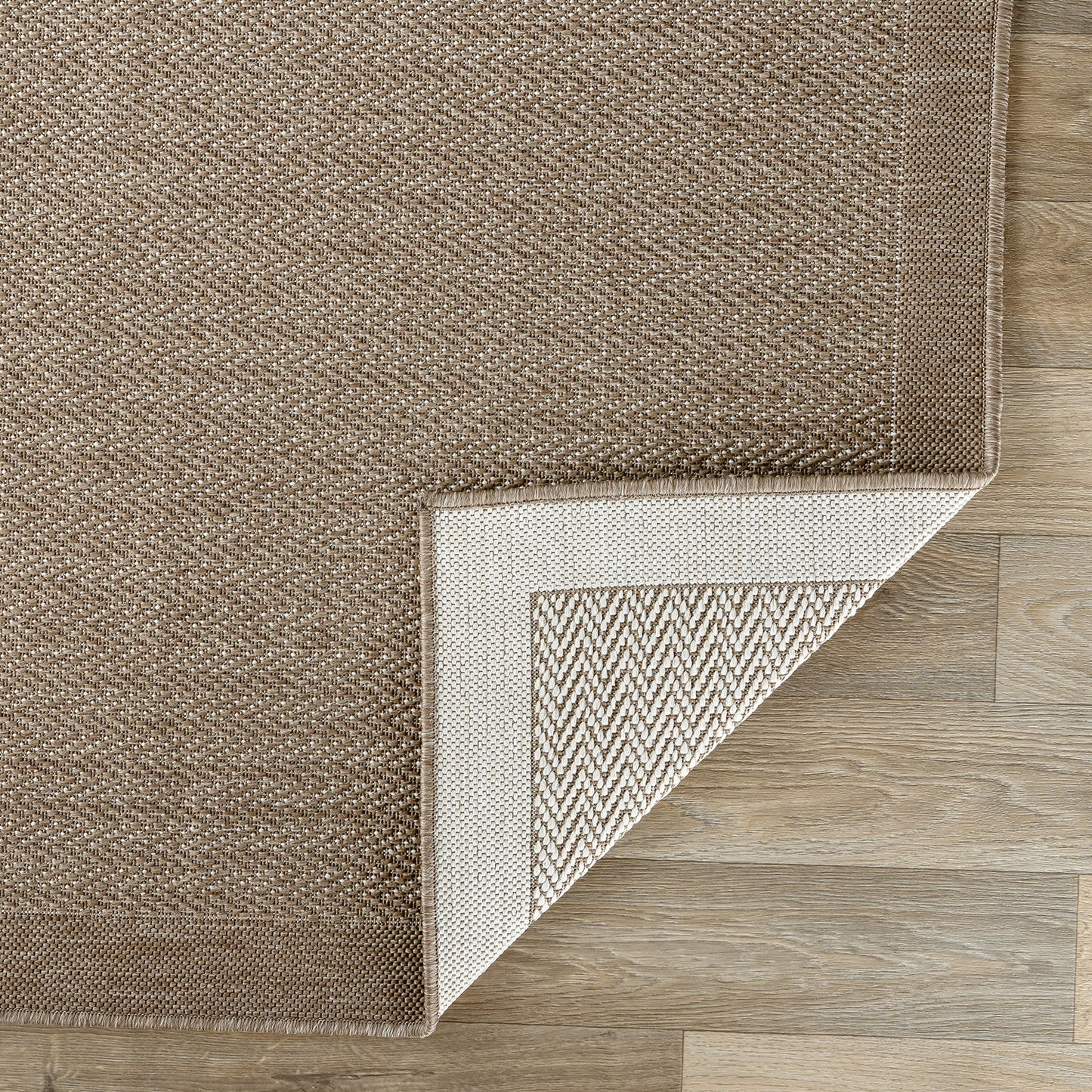 BEIGE-
