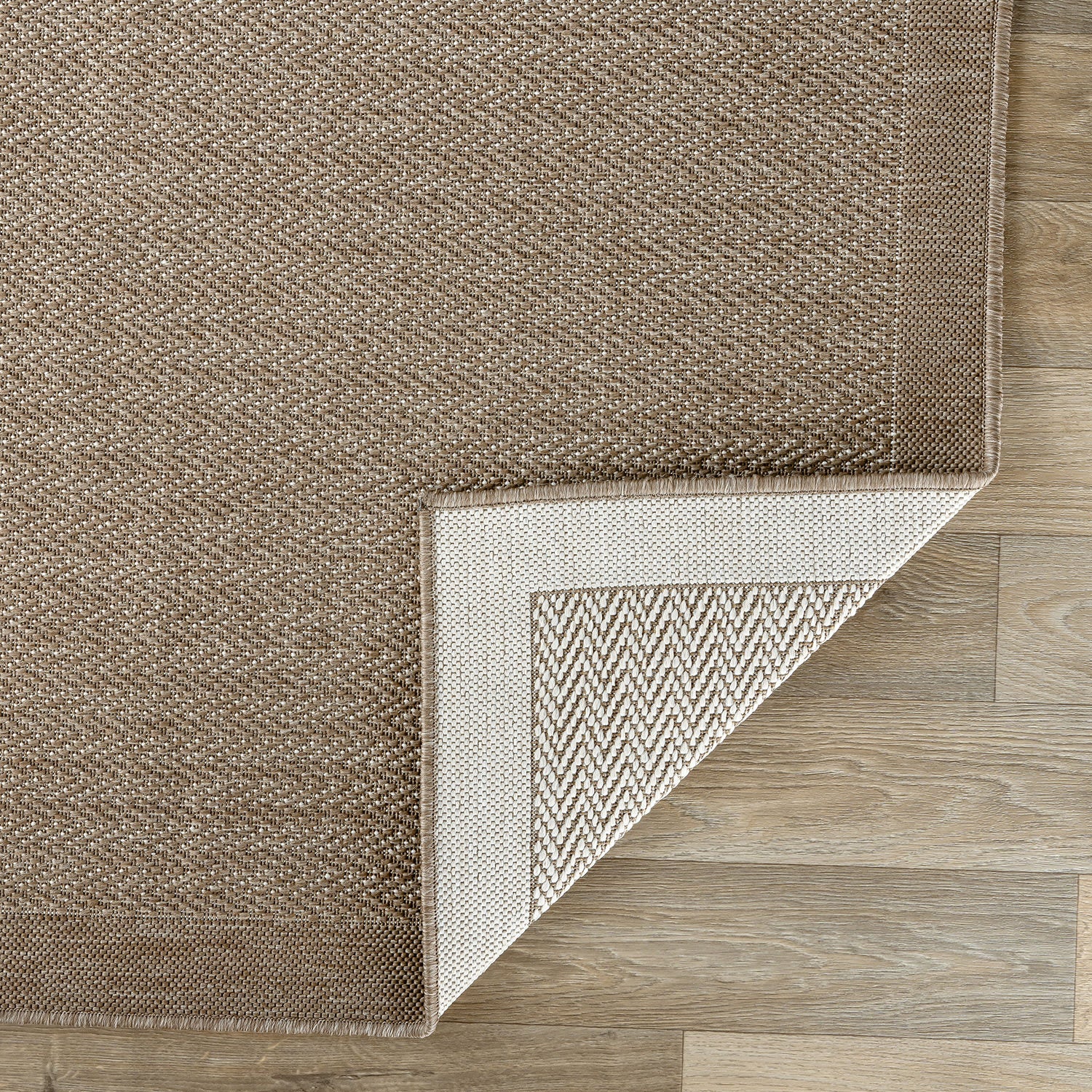 BEIGE-