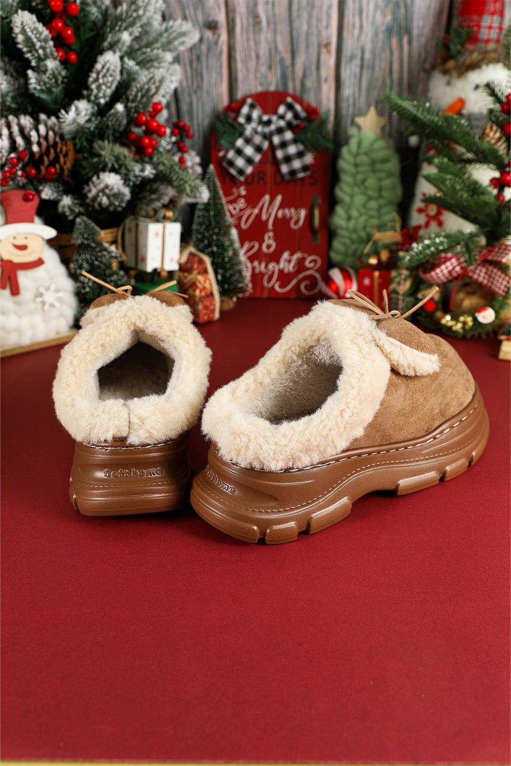Threaded Pear Brynlee Bow Decor Clog Slippers