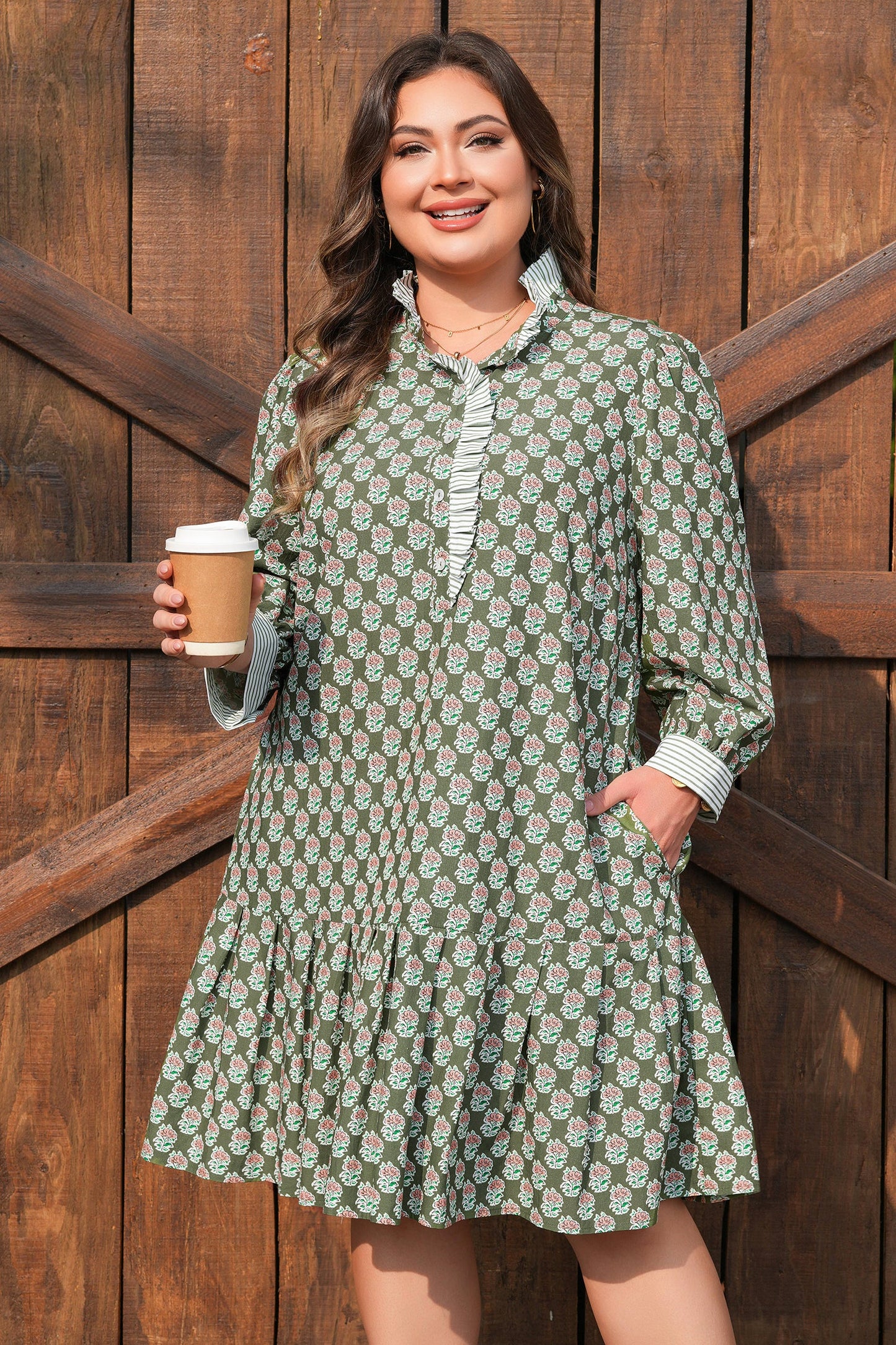 Threaded Pear Olivia 4 Sleeve Floral PLUS Dress