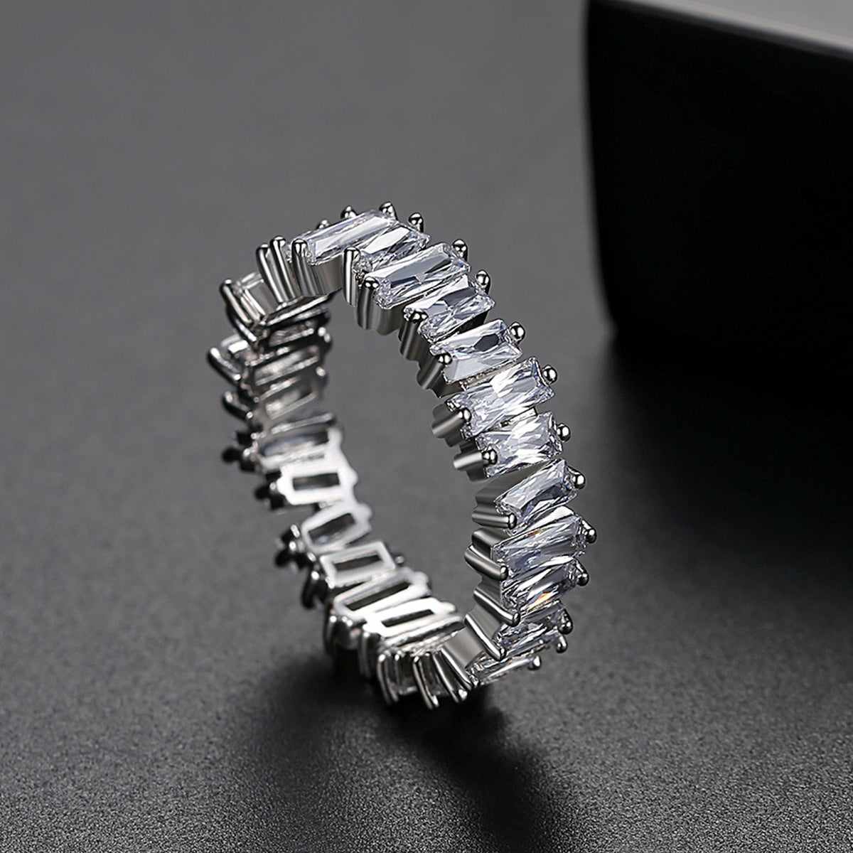 Crystal & Silvertone Ladder Band Ring-2