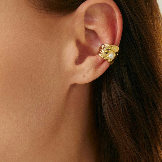 Pearl & Goldtone Wrinkled Ear Cuff