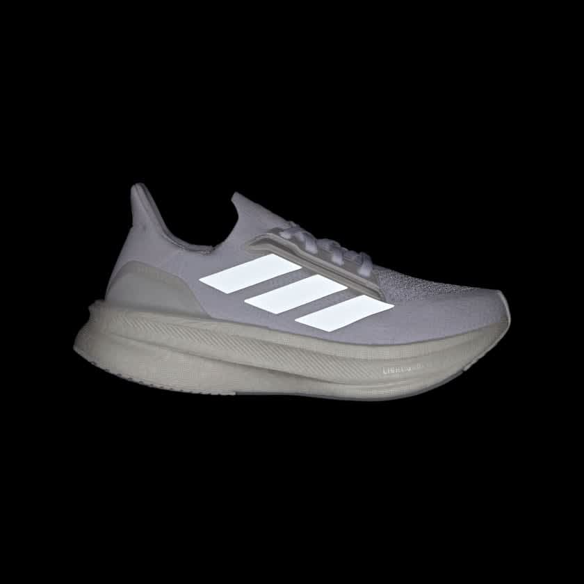 Cloud White / Cloud White / Core Black-