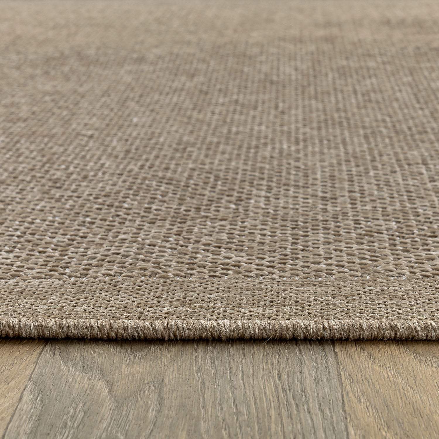 BEIGE-