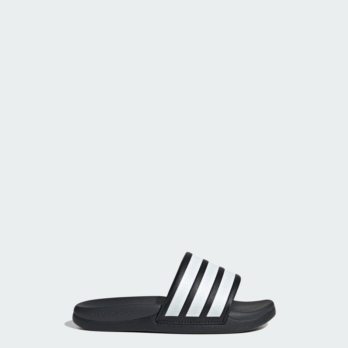 Core Black / Cloud White / Carbon-