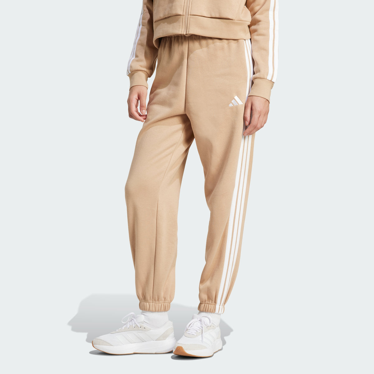 Warm Sandstone / White-