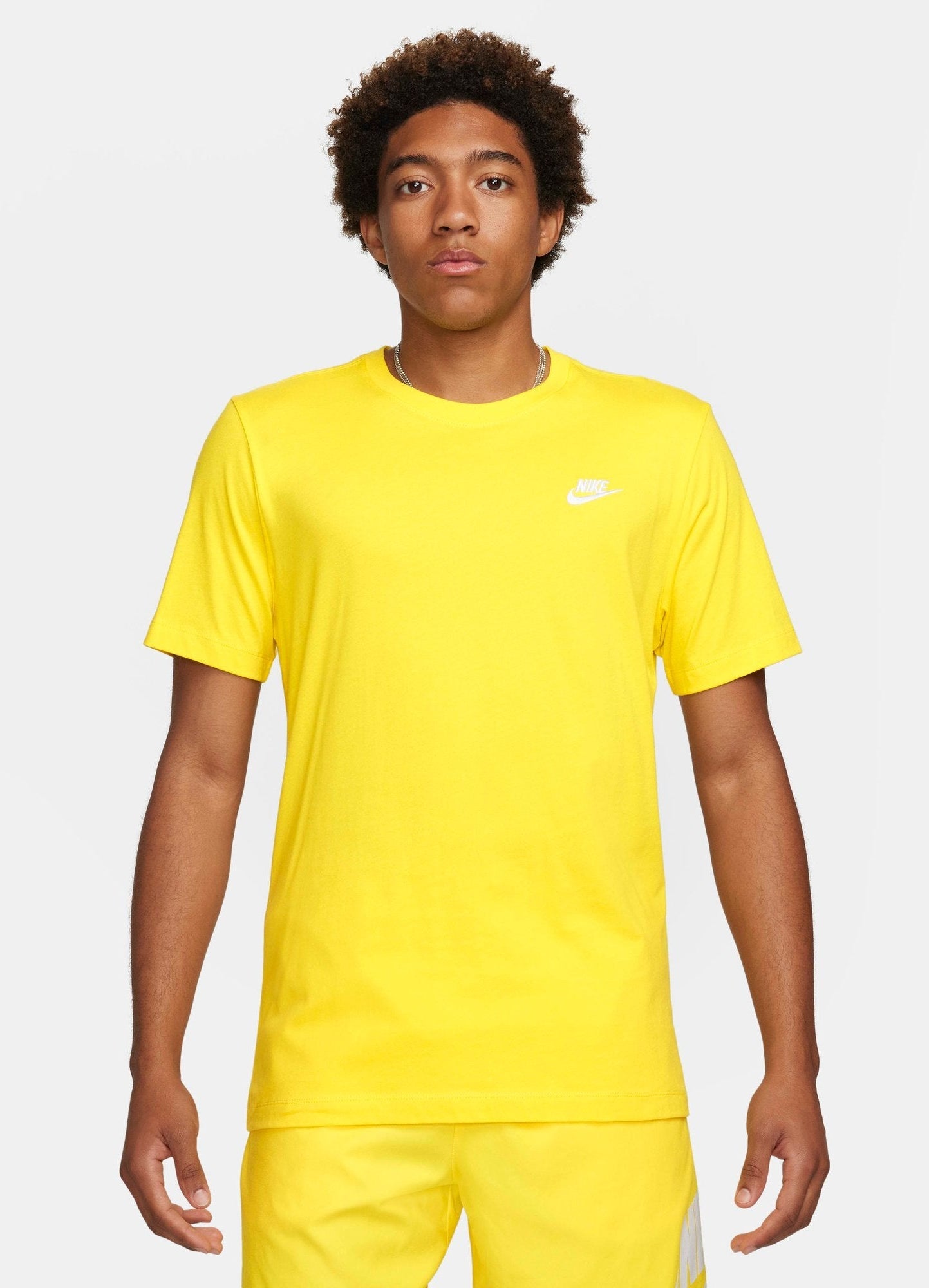 Nike Men's Nsw Club Short Sleeve T-Shirt