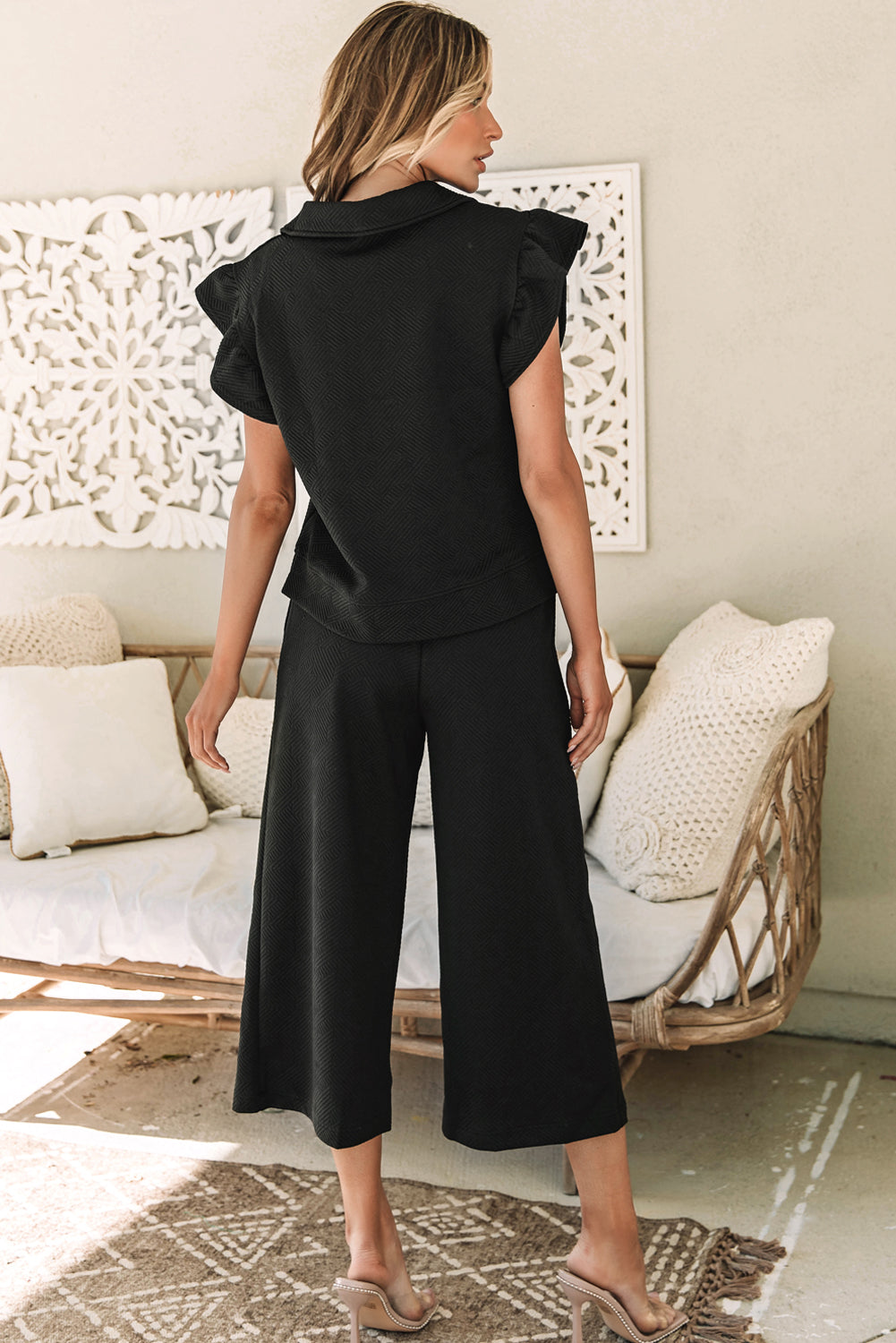 Threaded Pear Alyssa Textured Flutter Sleeve Top