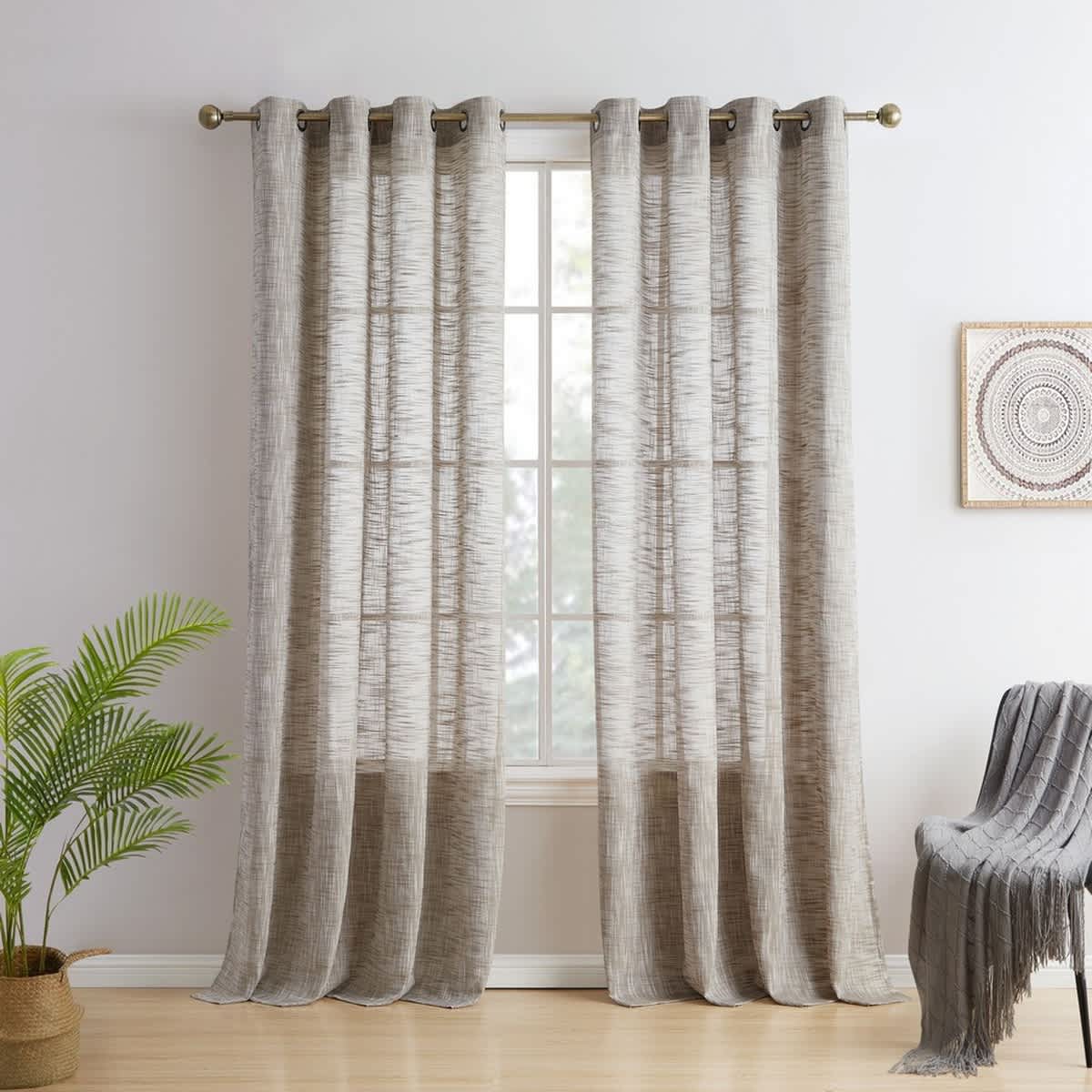 Taupe-