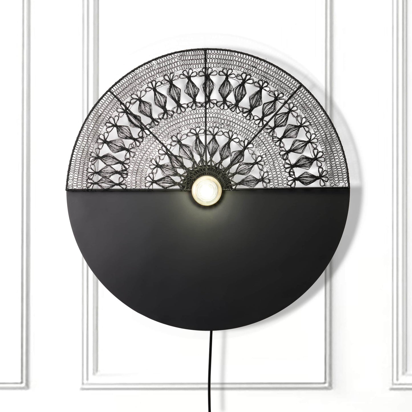 Black/Gold-