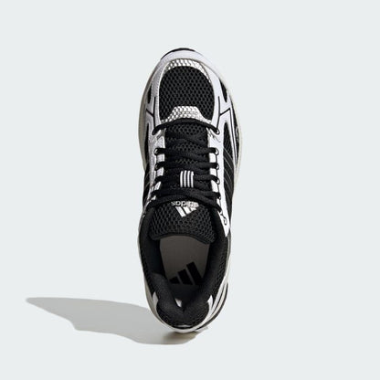 Cloud White / Core Black / Matte Silver-