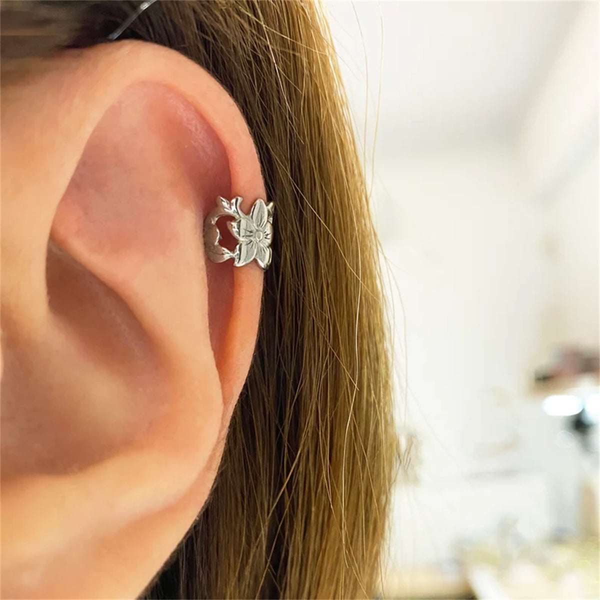 Silvertone Open Flower Ear Cuff