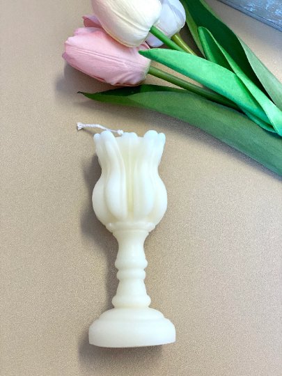 Handmade tulip flower candle