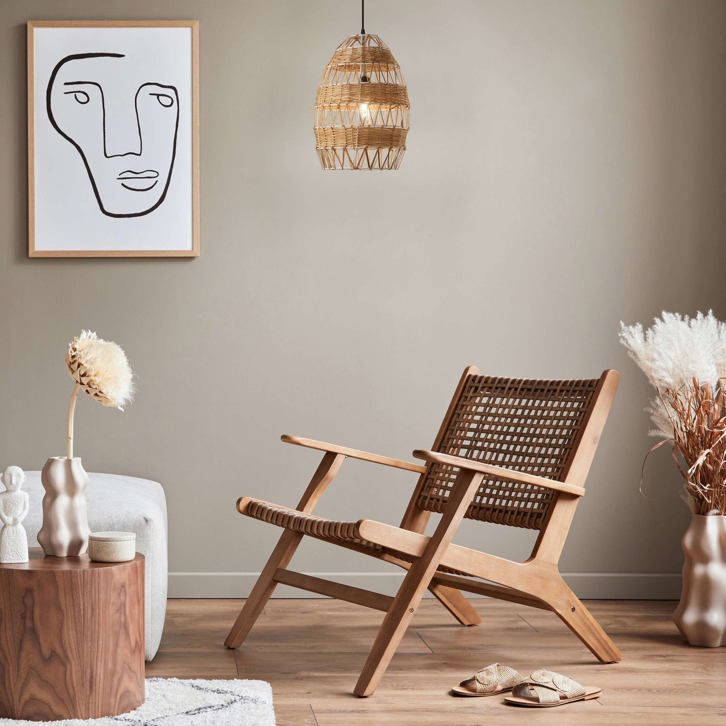 Tan/White-