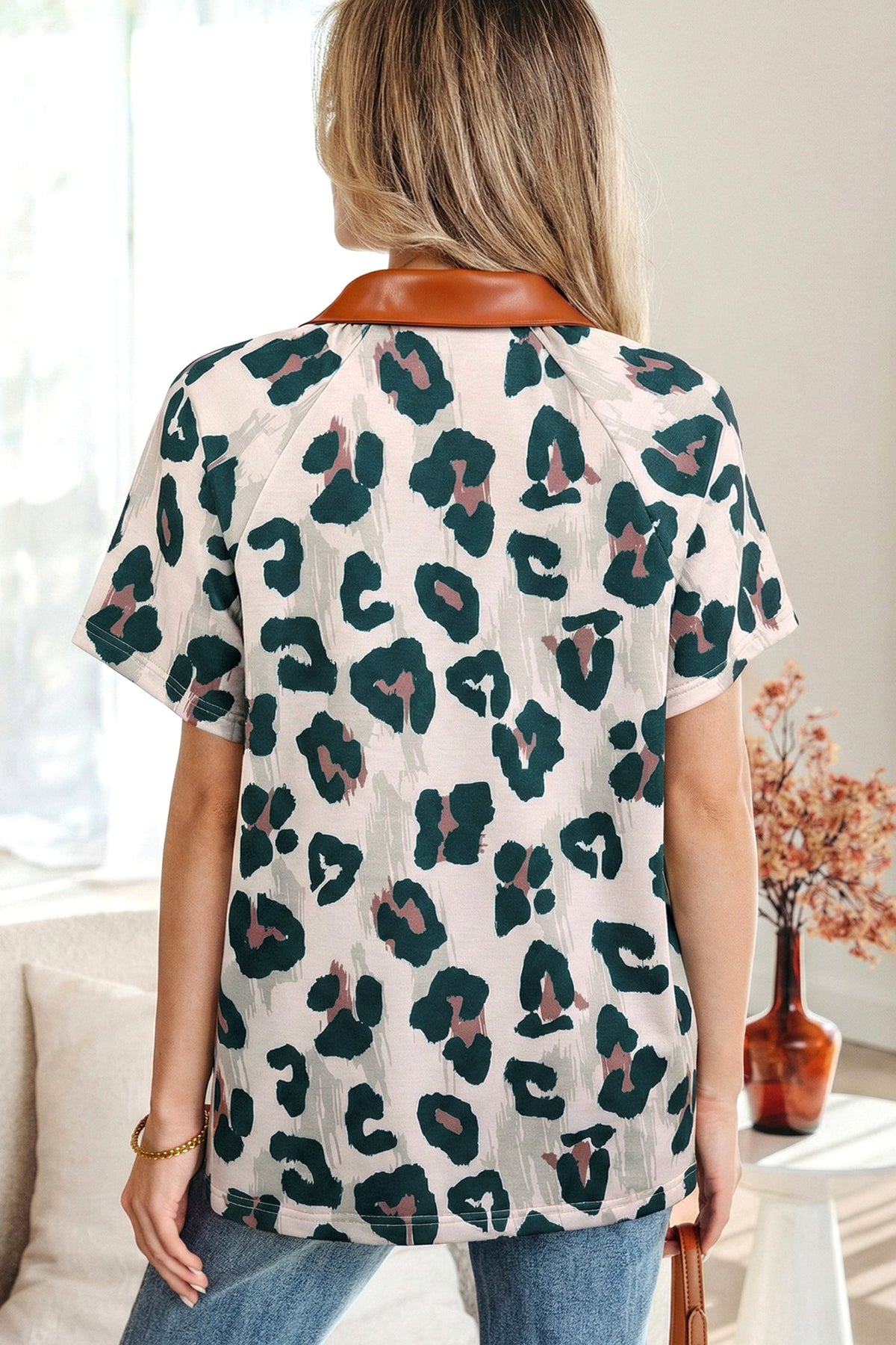Threaded Pear Madelynn Collared Short Sleeve Blouse