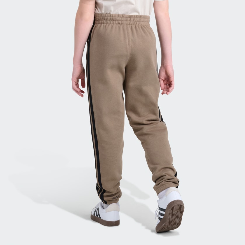 Khaki Six-