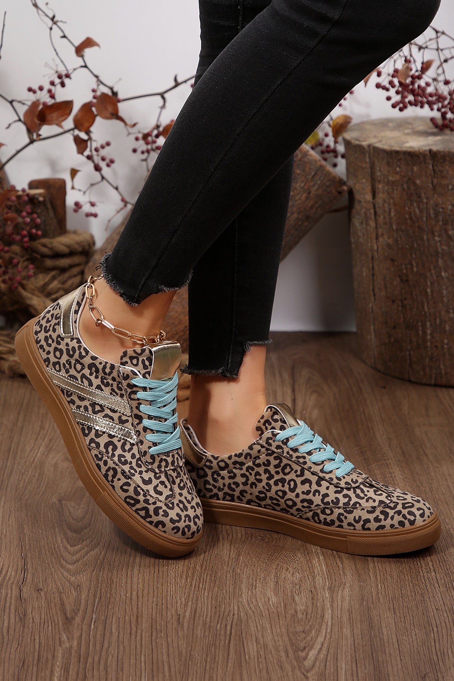 Threaded Pear Harmony Detail Lace Up Sneakers