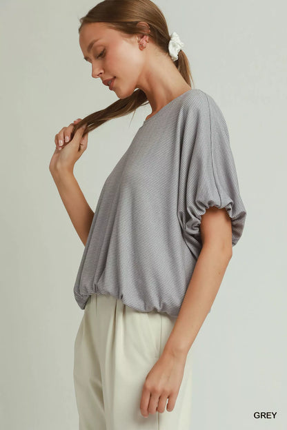 Umgee Mini Texture Checkered Bubble Hem Top in Grey