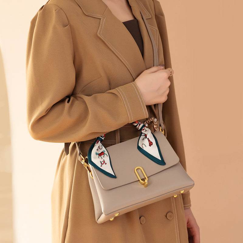 Apricot-