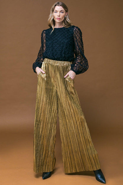 Sweetly Captivting Woven Top