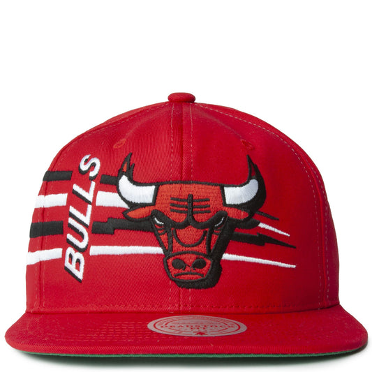 Men's Mitchell & Ness NBA Retro Bolt Deadstock Snapback Bulls - Red