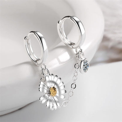 Cubic Zirconia & Two-Tone Mum Chain Huggie Earring