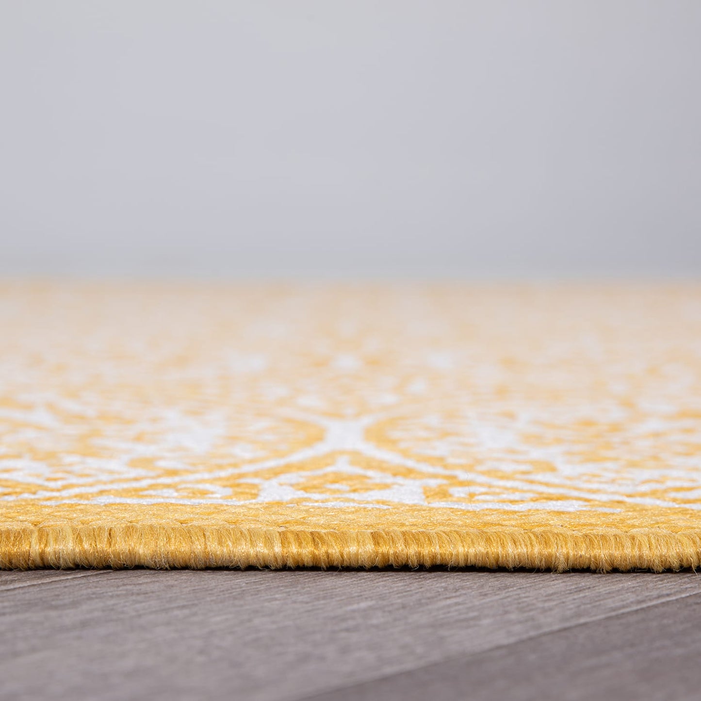 YELLOW-