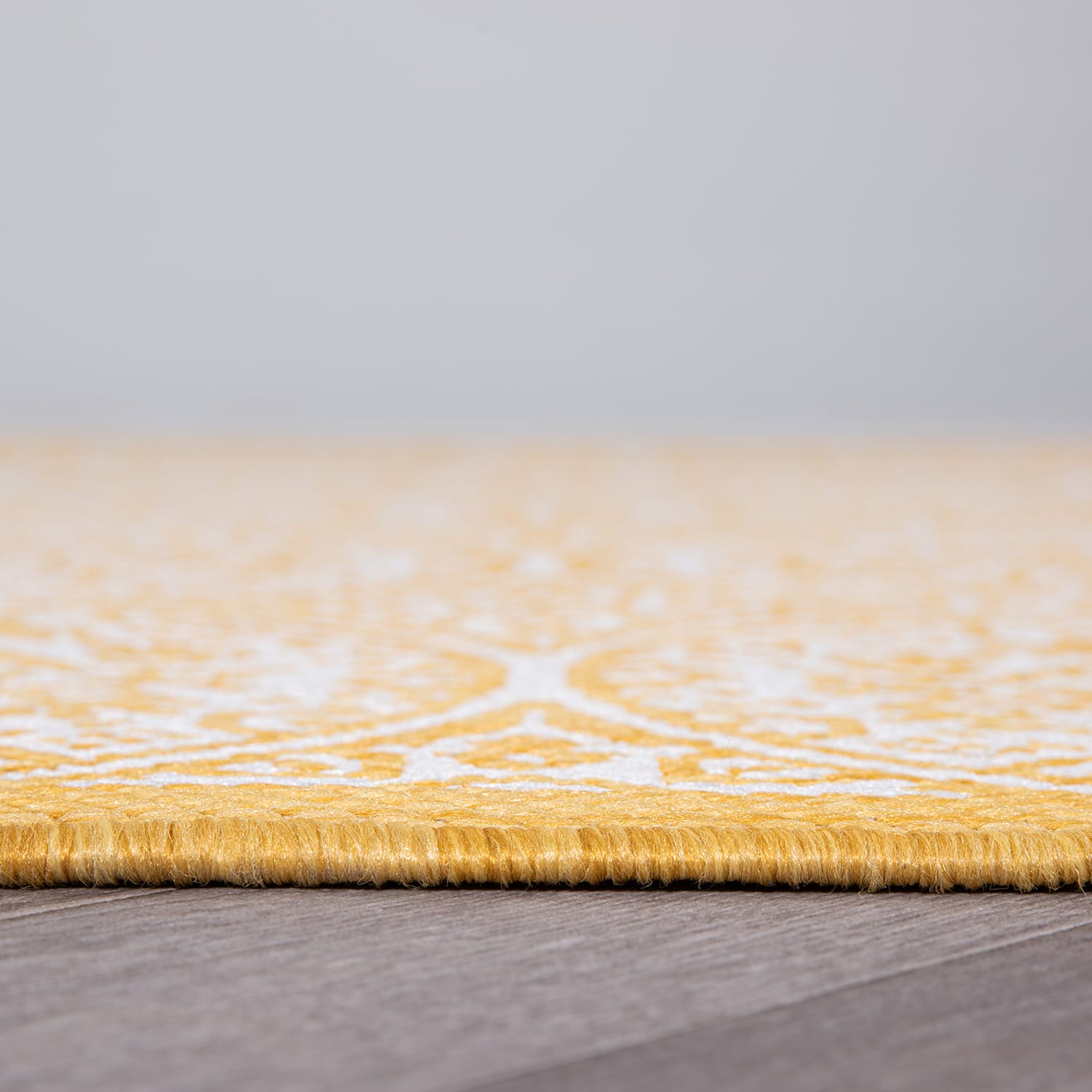 YELLOW-