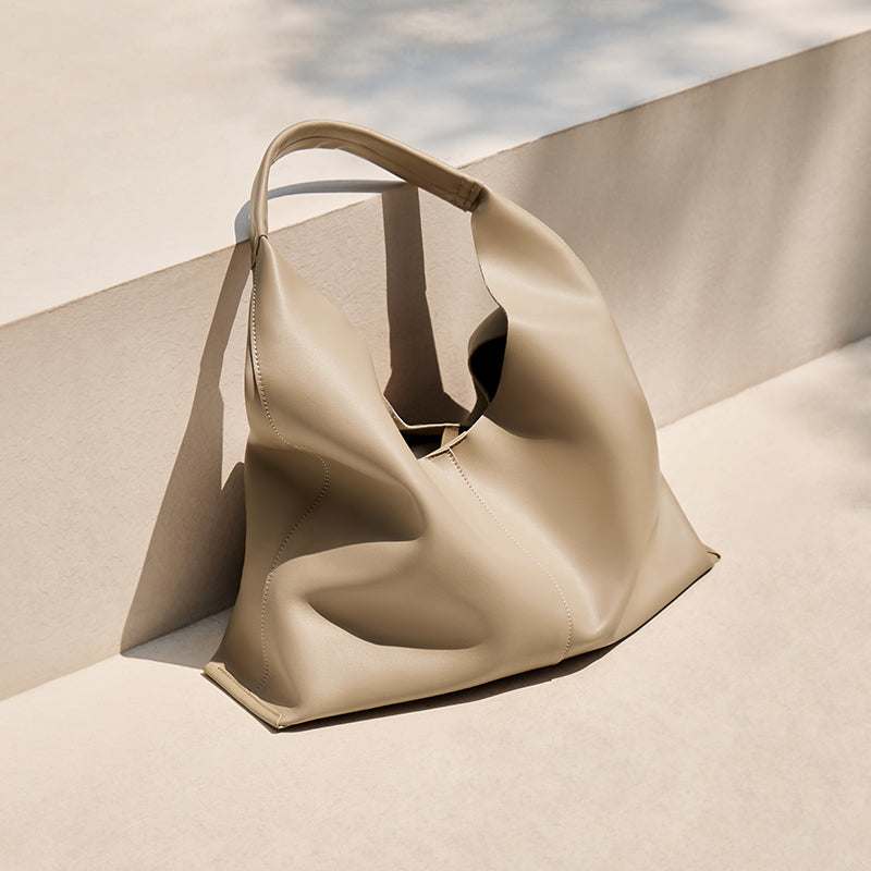 Taupe-