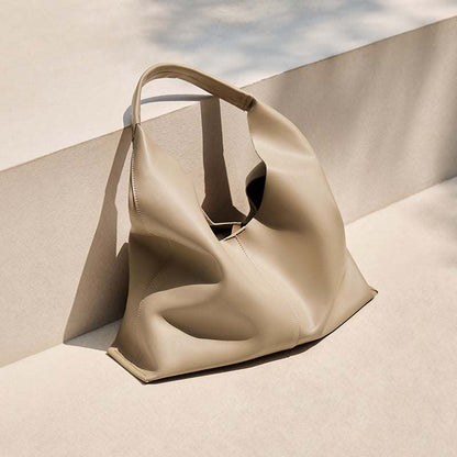 Taupe-