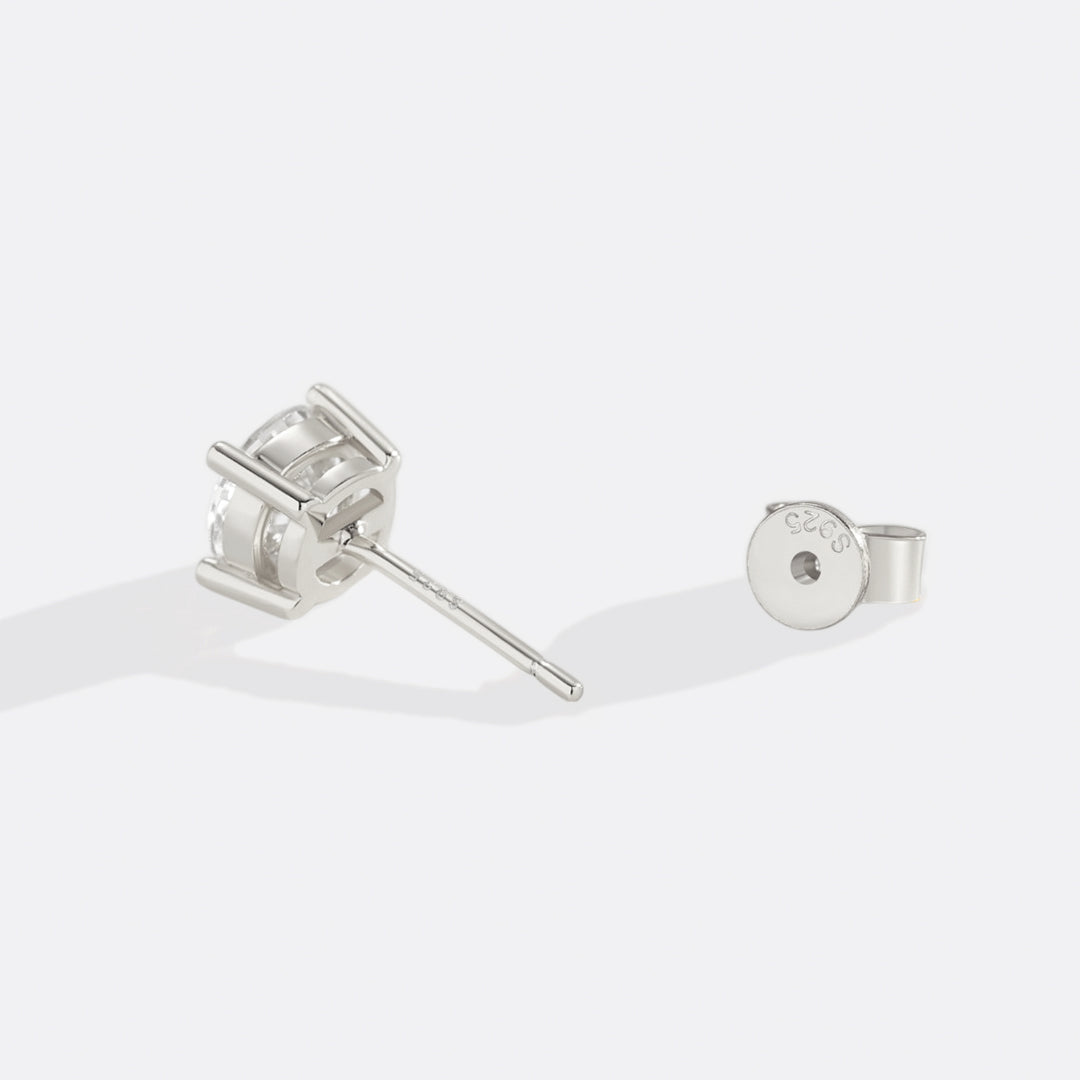 Mint & Lily Classic Diamond Stud Earrings