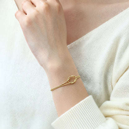 Mint & Lily Dainty Knot Bracelet