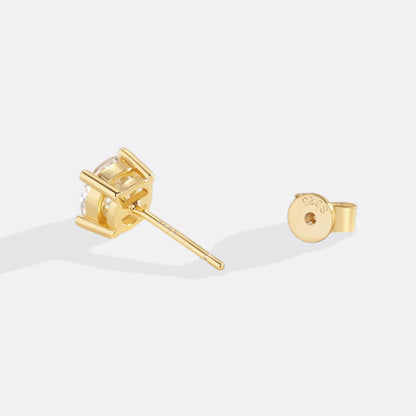 Mint & Lily Classic Diamond Stud Earrings