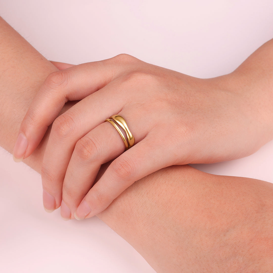 Mint & Lily Mind The Gap Ring