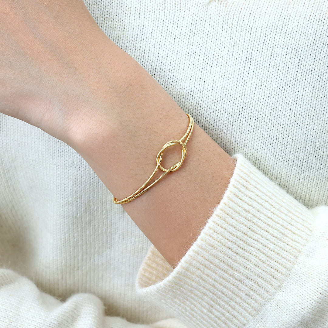Mint & Lily Dainty Knot Bracelet