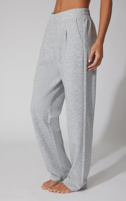 Softlite Straight Leg Pant - Our Cafe Story