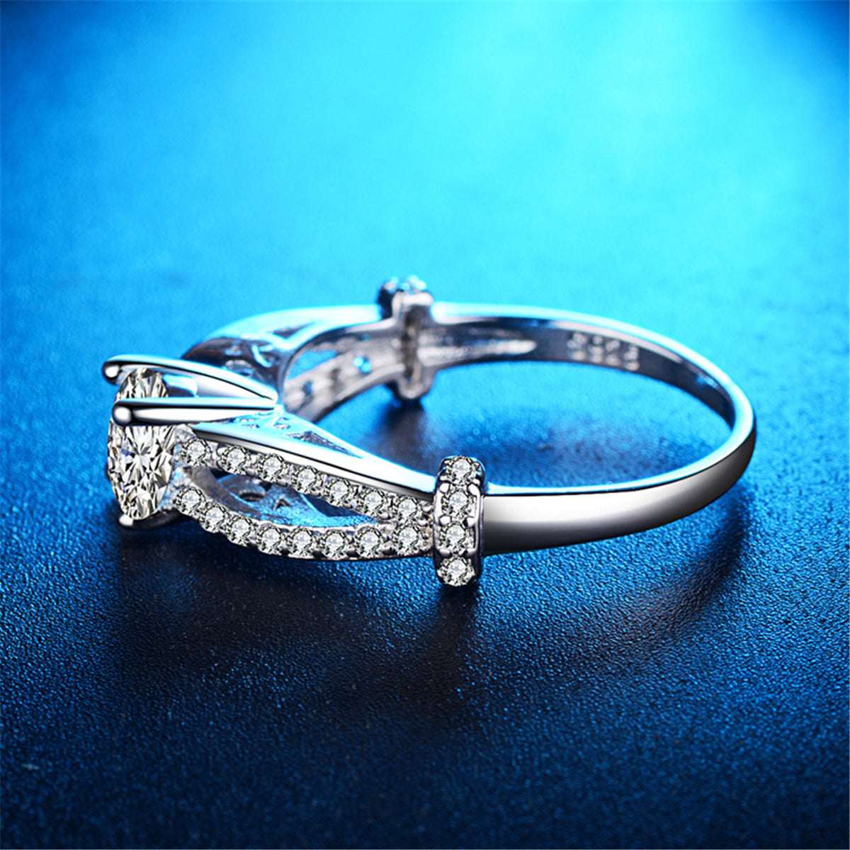 Crystal & Silvertone Filigree Ring-4