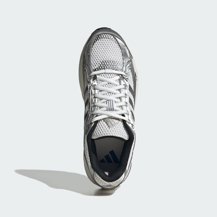 Cloud White / Iron Metallic / Semi Lucid-