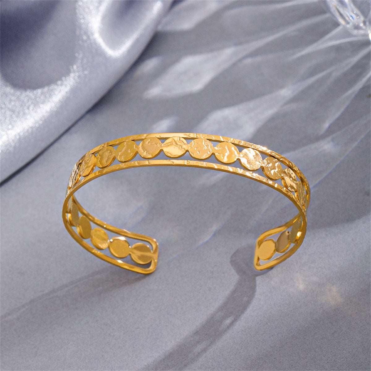 Metallic-