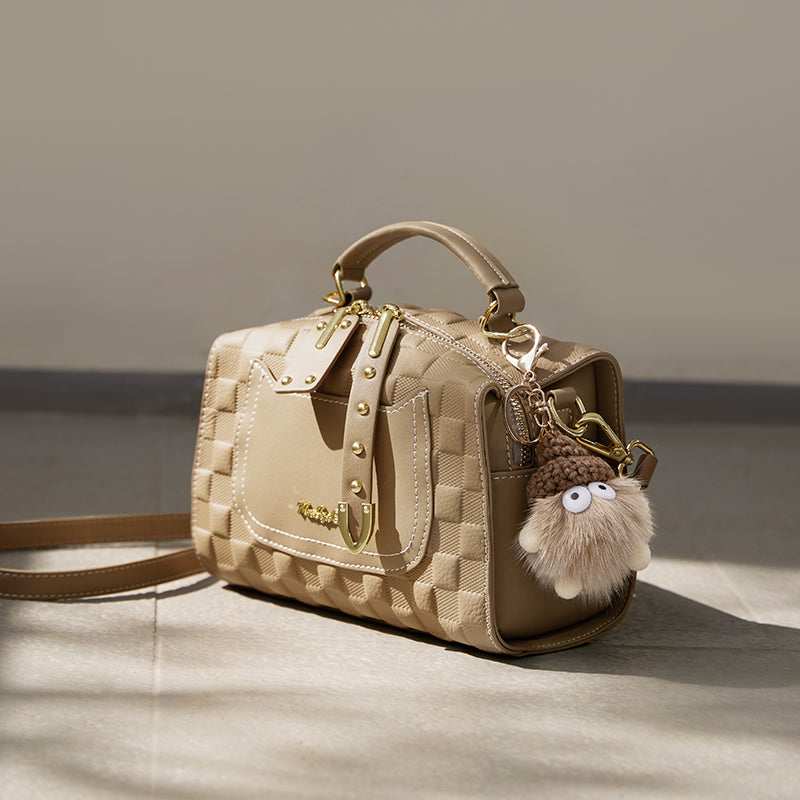 Khaki-