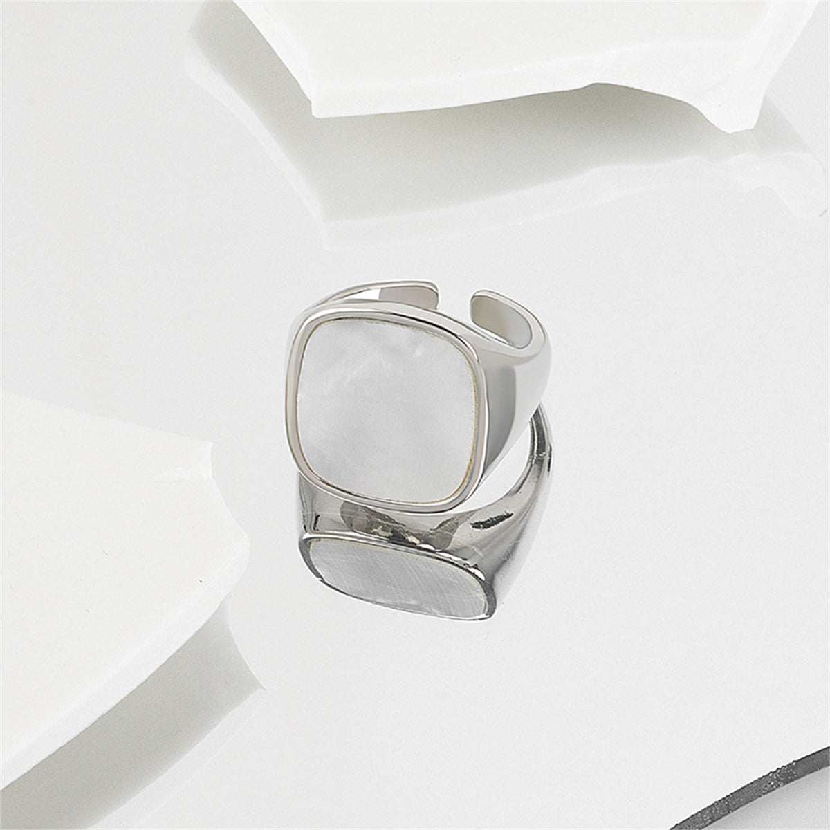 Metallic-