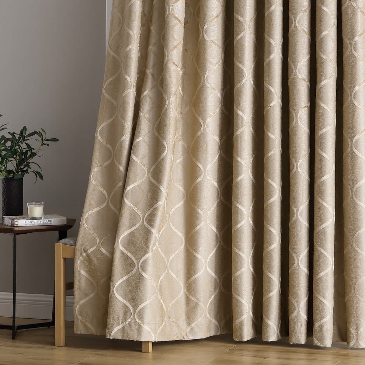 Taupe-